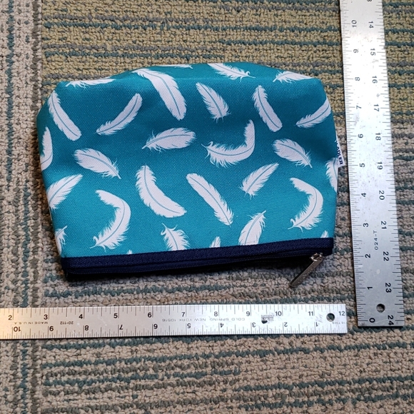 Jonathan Adler for Clinique makeup clutches - Picture 3 of 3